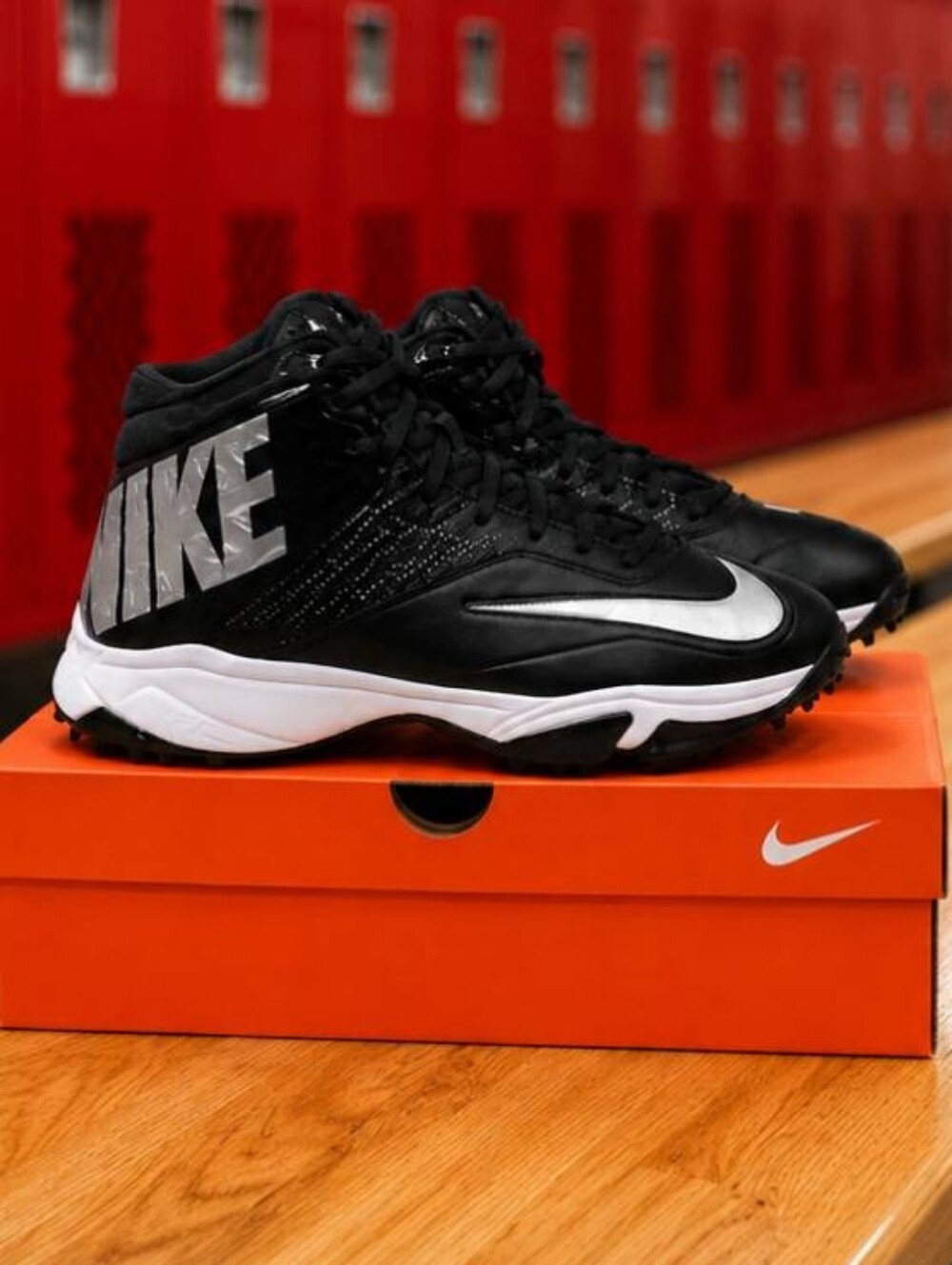 Nike Men's Football Turf Shoes - Size 10